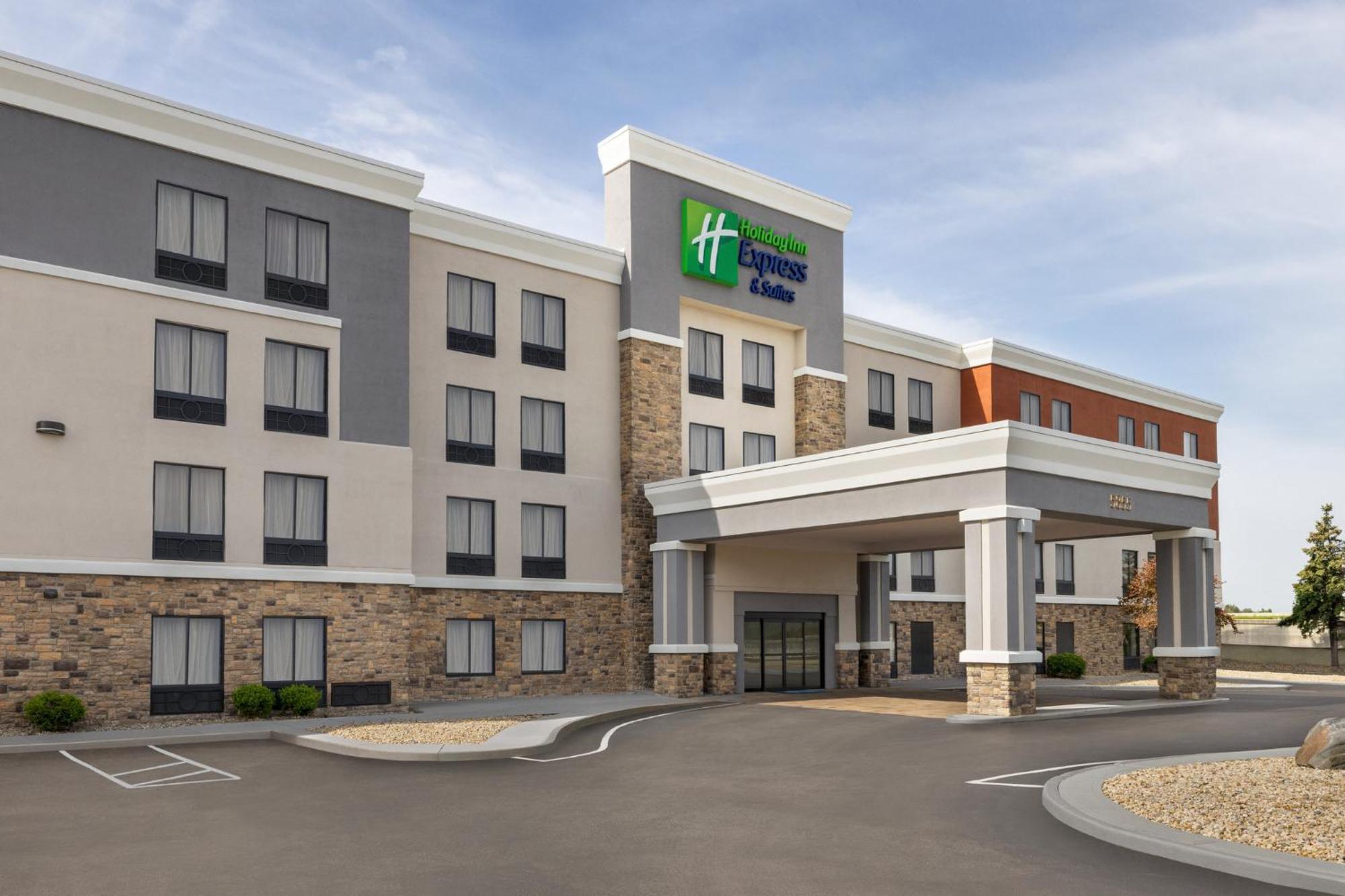 Express & W - Airport Area By Ihg Hotel Indianápolis